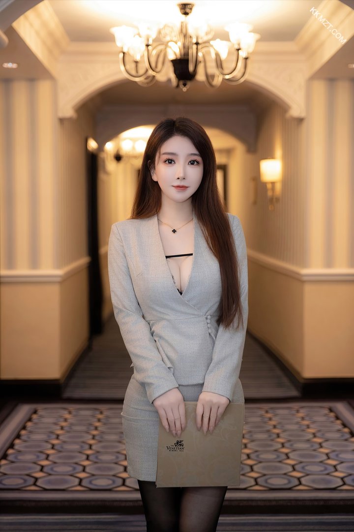 周末带秘书出差，前前后后进进出出一整夜