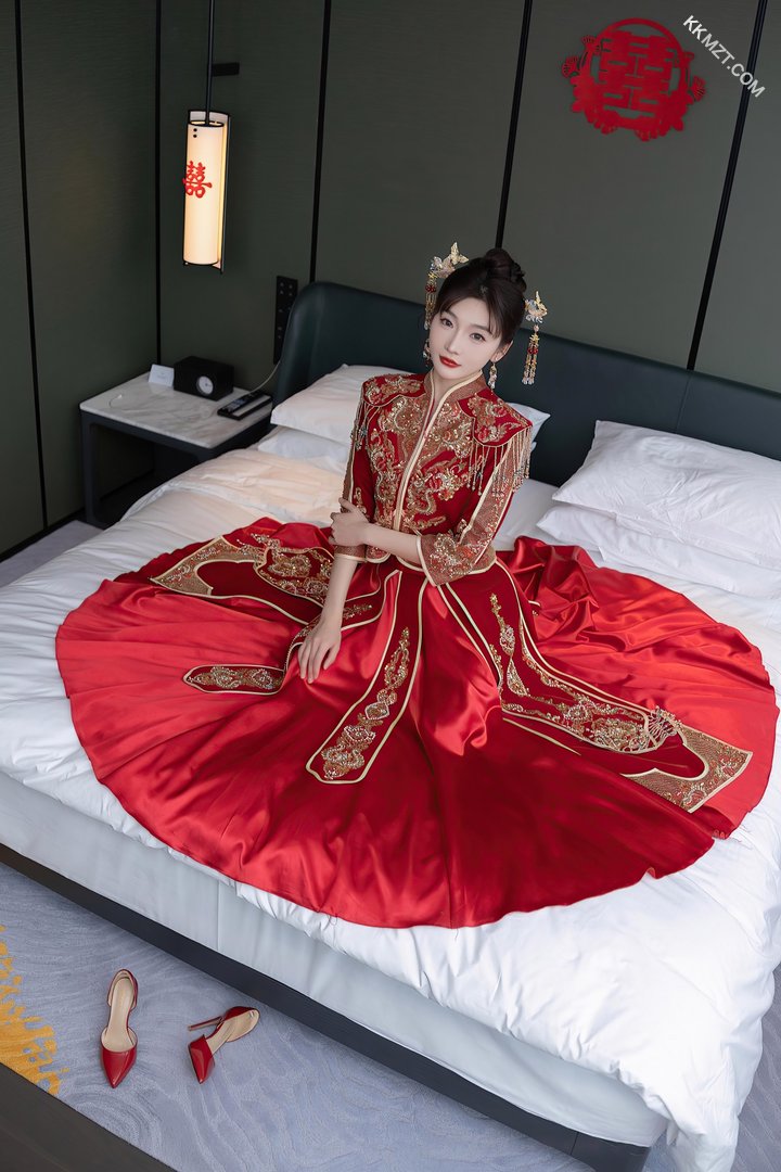这谁敢想啊？娶一个新娘送一个伴娘