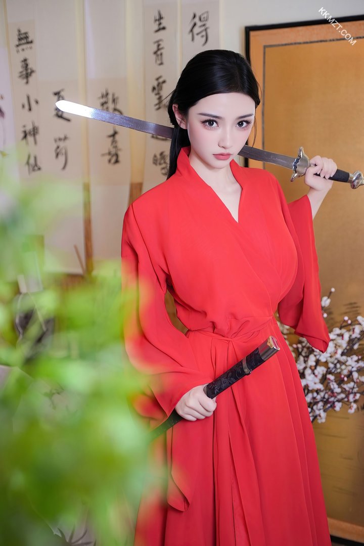 师兄快帮我疗伤，师妹人剑合一烧得一笔