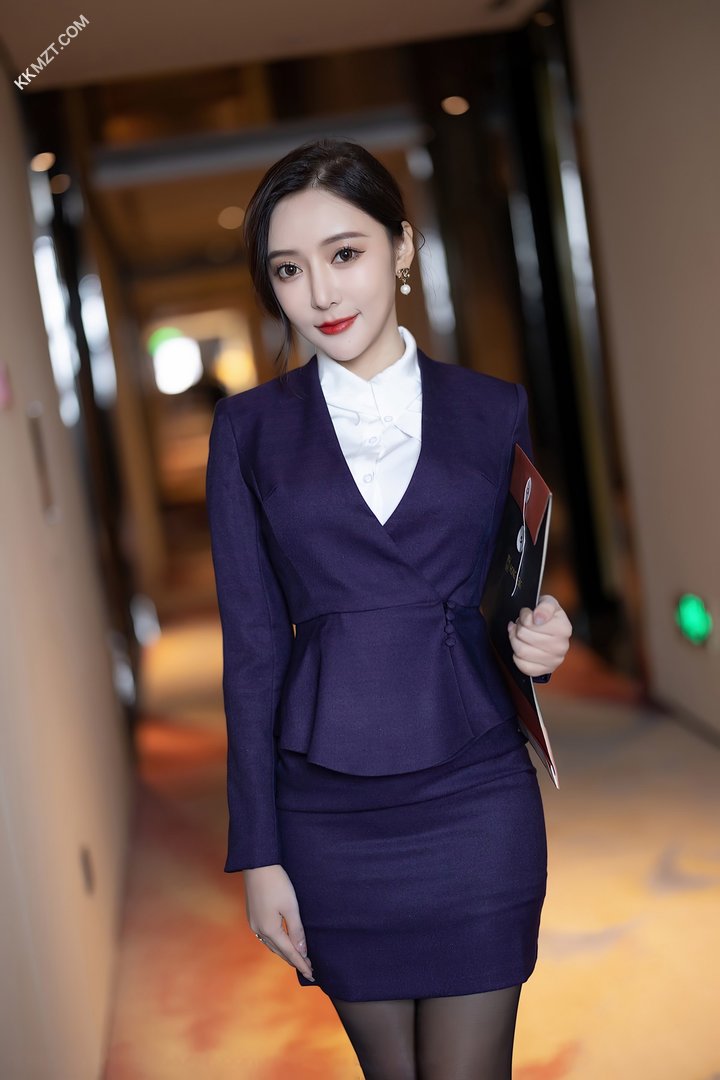 销冠王馨瑶亲自出马，这单不签也得签！