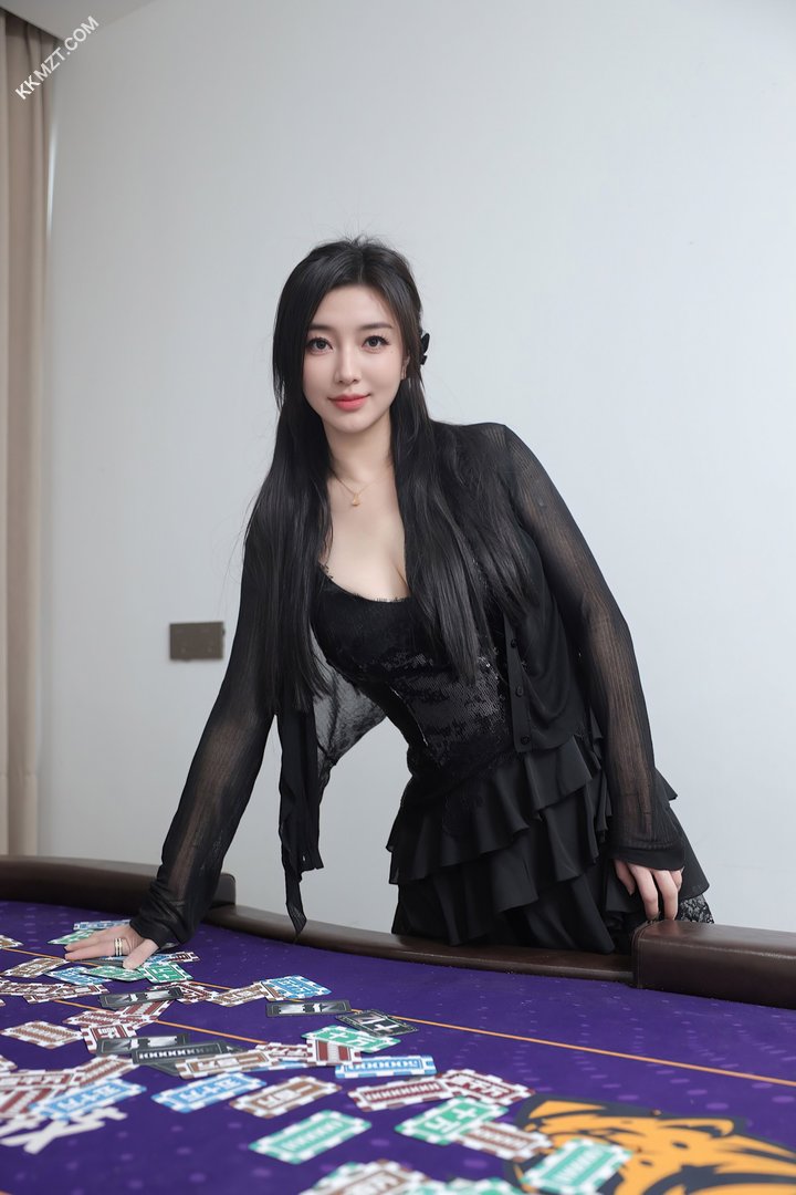 欢迎光临美之图棋牌馆，美女荷官在线…发情