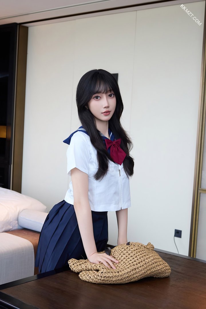 玥儿同学，晚上你到老师家里来“补课”