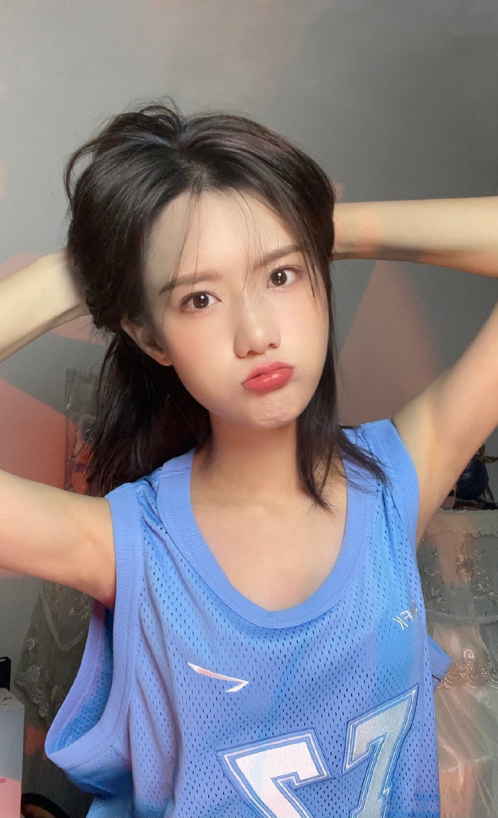 校花级女神陈意涵Estelle 可清纯又可冷艳