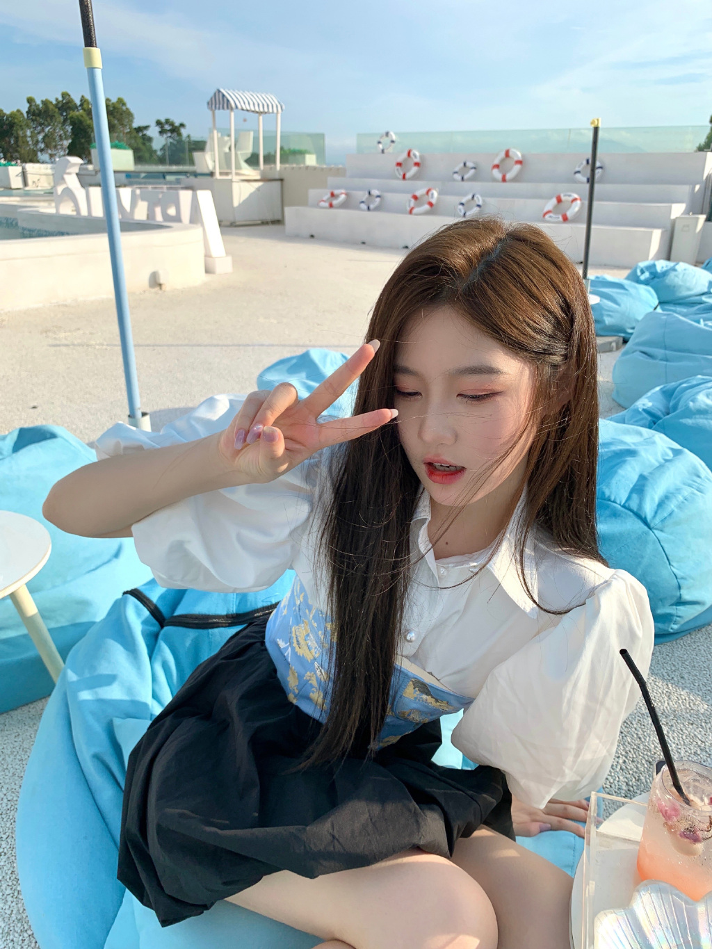 有个漂亮的女朋友的感觉实在是太棒了