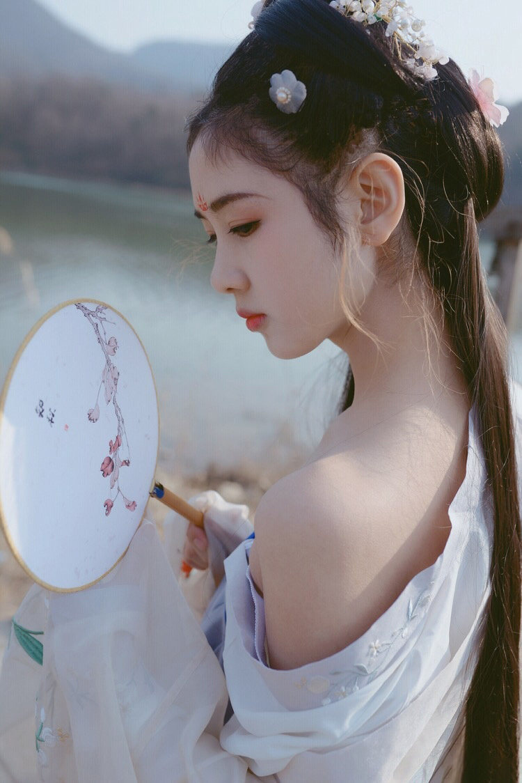 校花美女推荐：南京理工大学 @万禹涵