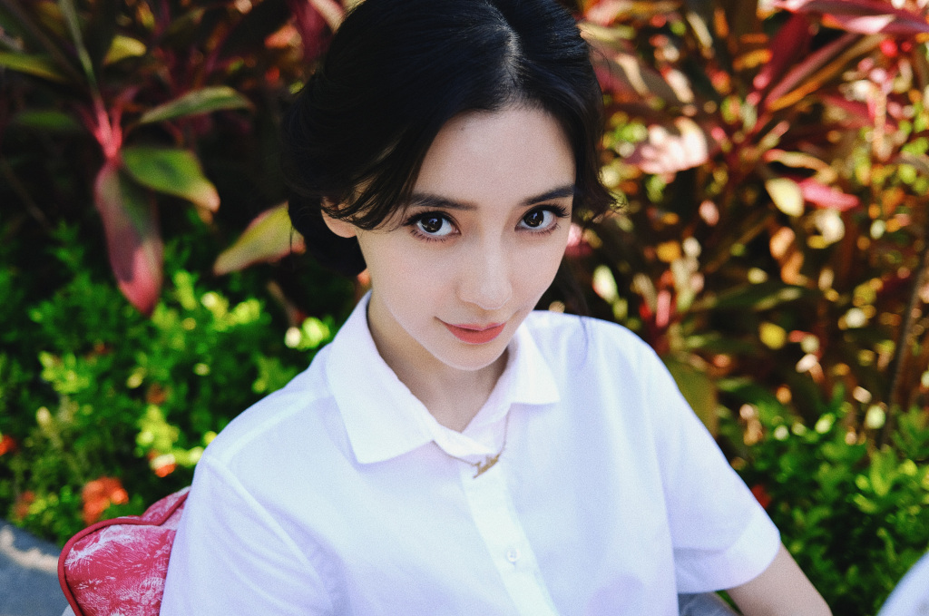 Angelababy：快来认领你的夏日女朋友