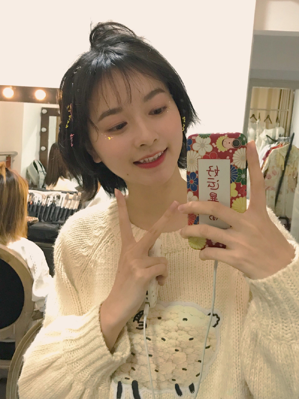清纯可爱的初恋脸 @想考第一名的邓小瑛