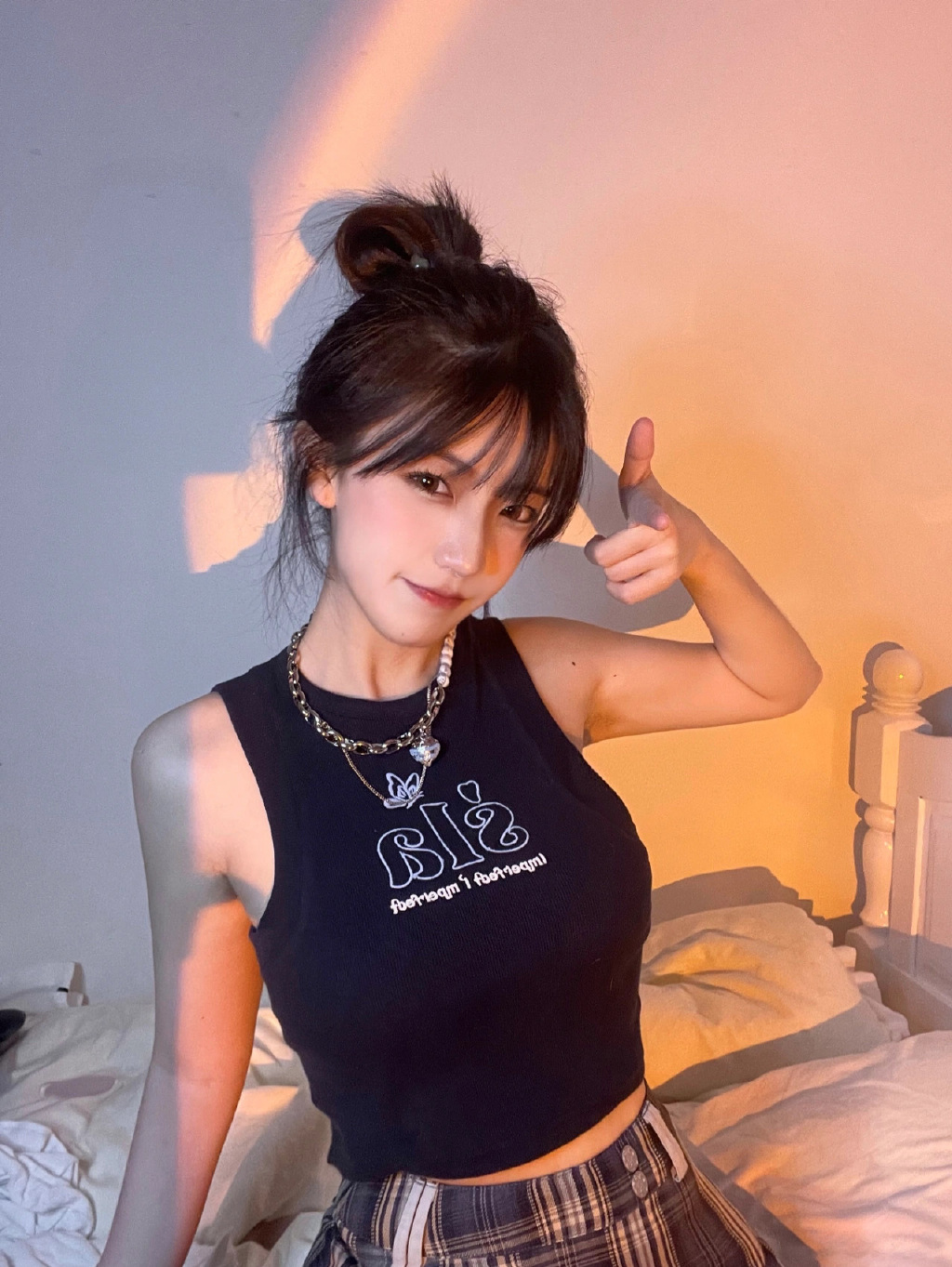 美女自拍照，好漂亮