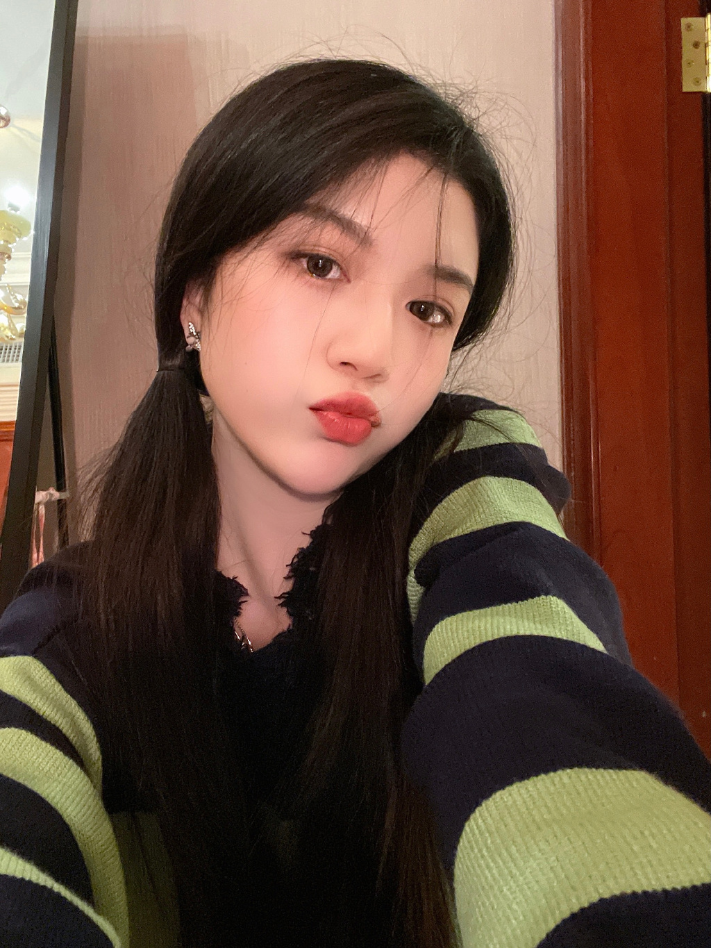 太漂亮了！想不想征服她然后得到她？