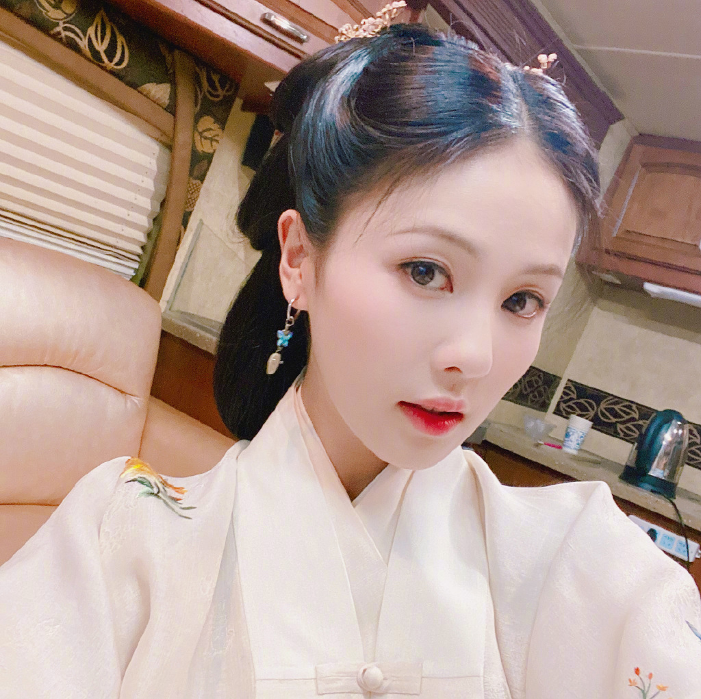 没有人能拒绝美女