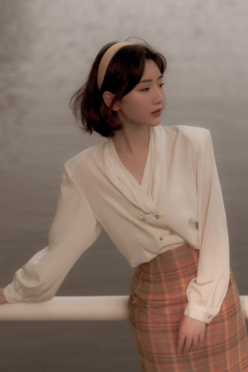 复古女孩毛晓彤，这不就是90年代的厂花吗