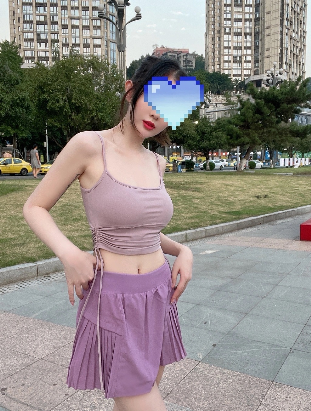 女朋友胸很大是一种怎样的体验？