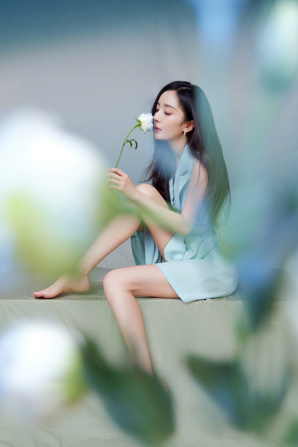 杨幂青色连衣裙，好一个国风美人