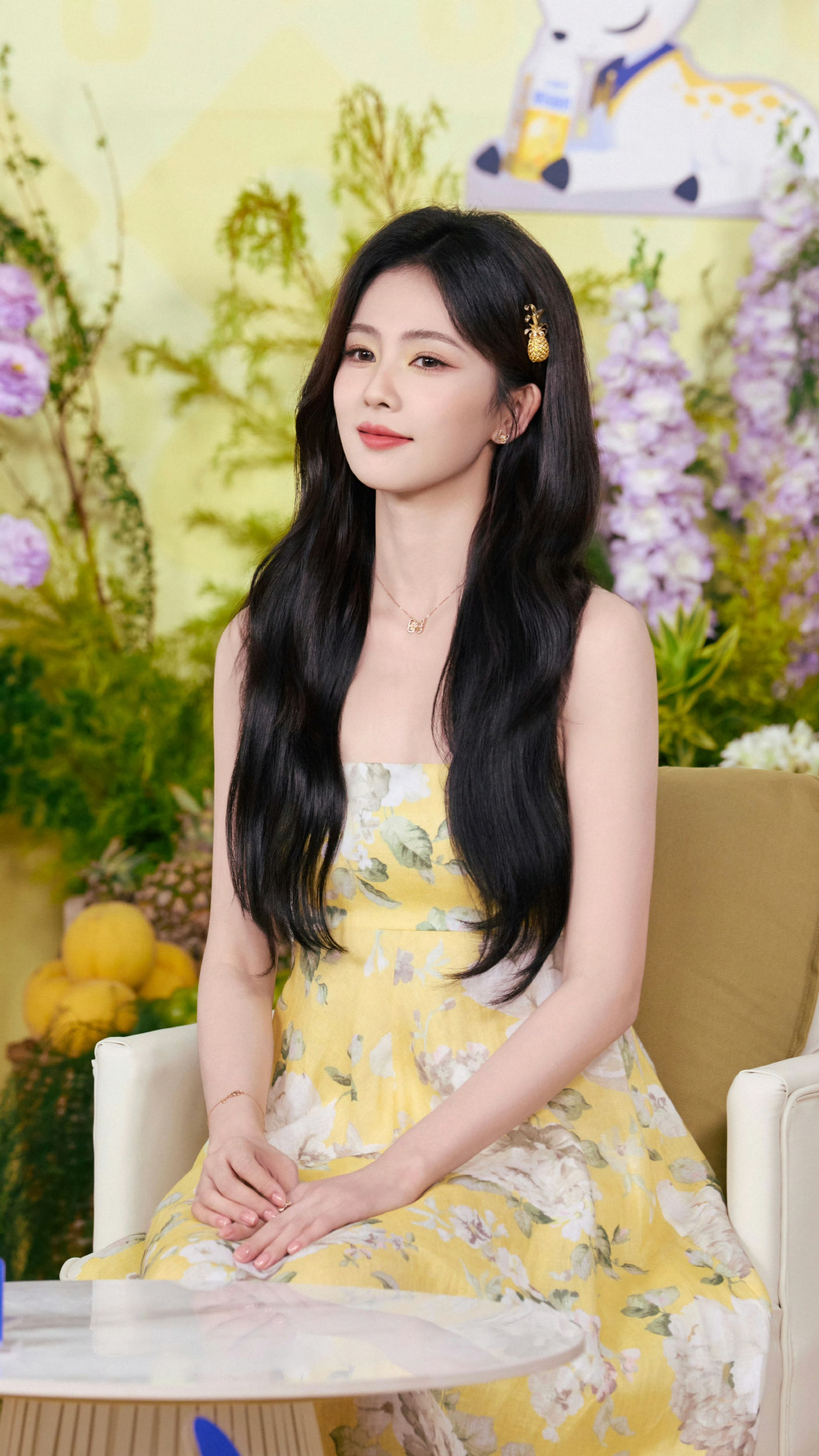 菠萝味的白梦妍，拿去吧
