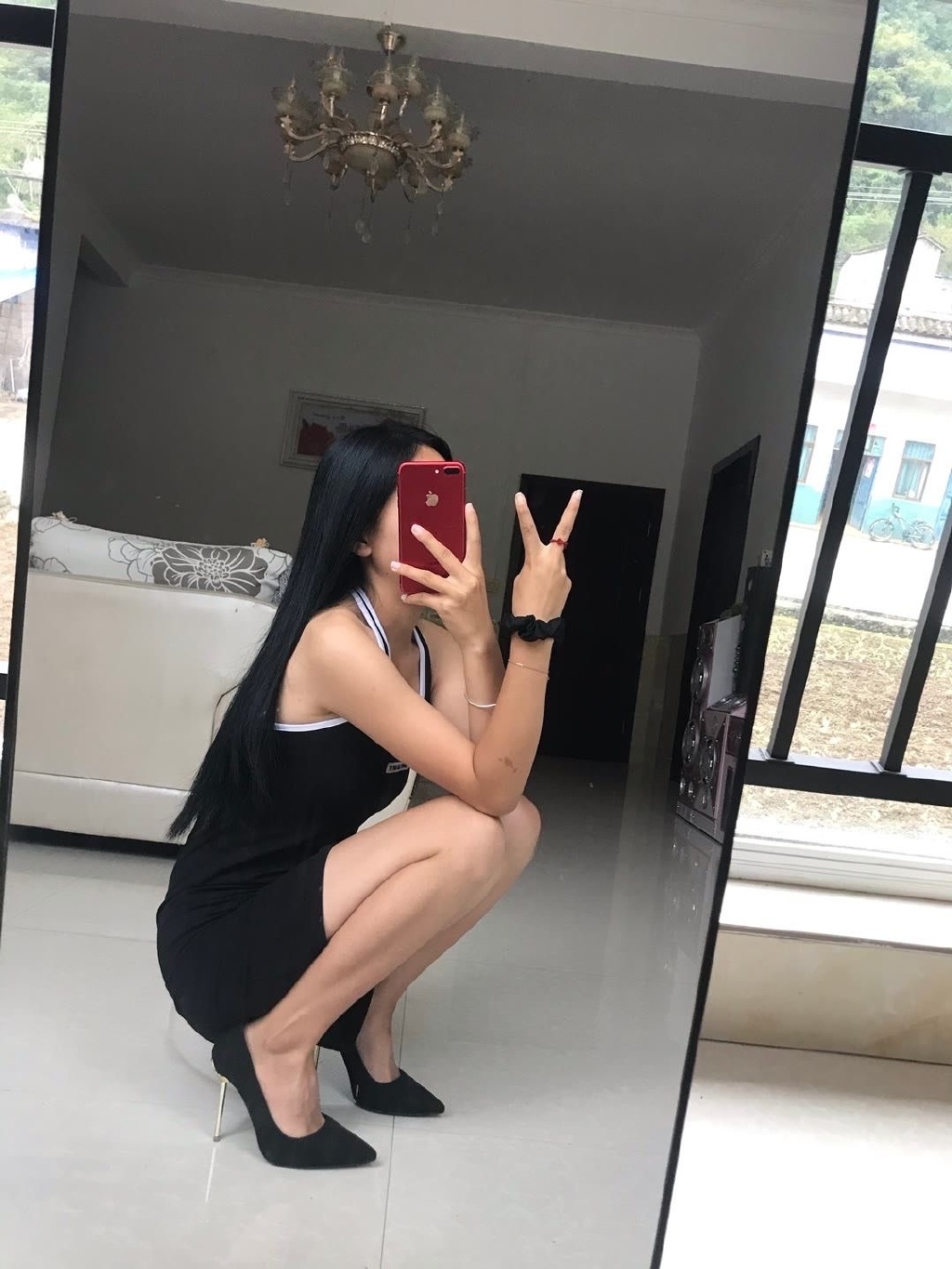 自拍遮脸，好没诚意