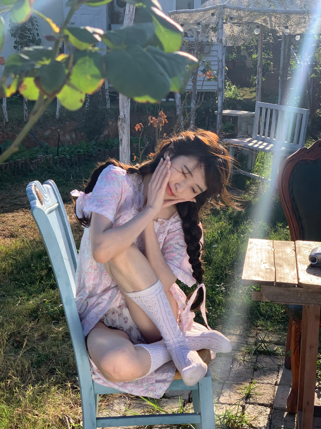 小哥哥，一起晒太阳吗
