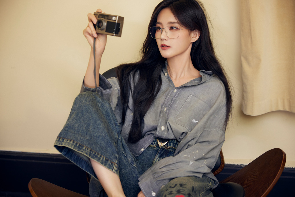 李一桐，妈咪级别的美貌