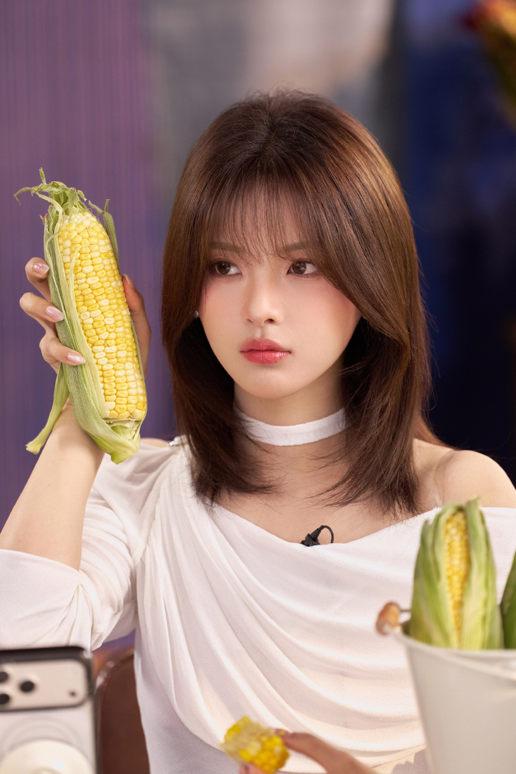杨超越，白裙曼妙的锦鲤少女
