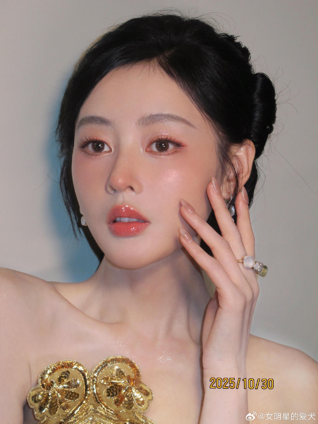 张天爱啊啊啊妈妈好有感觉
