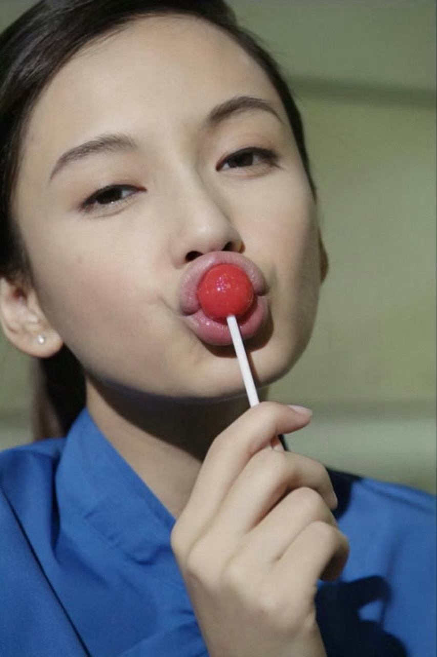 杨颖吃东西的样子太爱了