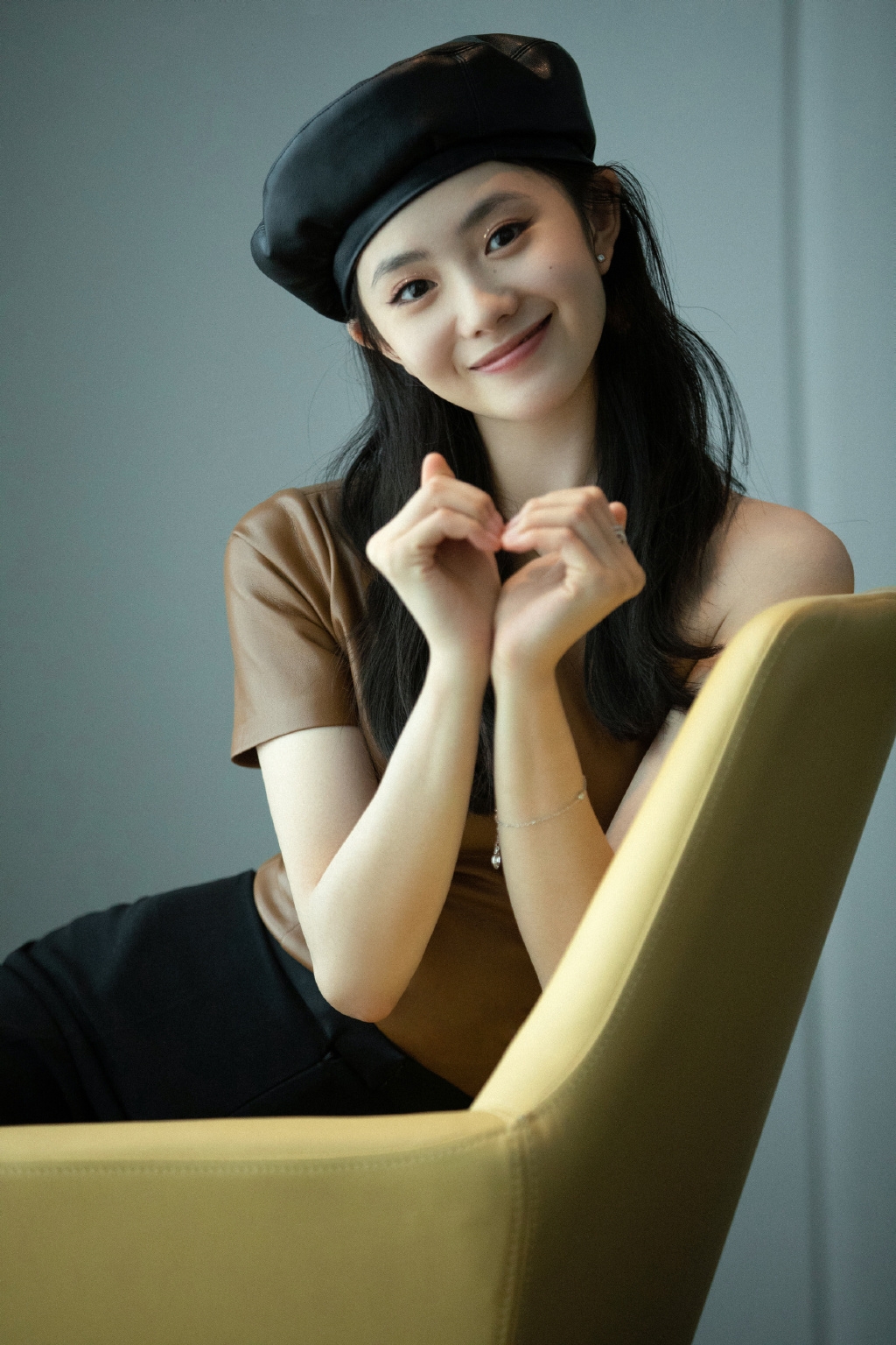 今日份都市靓女刘浩存 解锁贝雷帽又美又灵