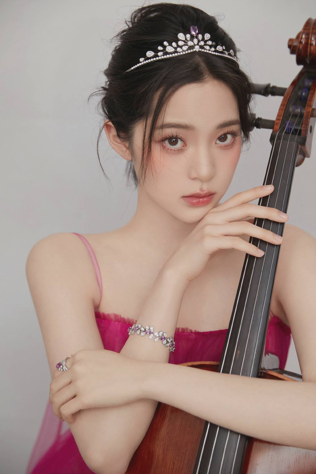 欧阳娜娜最近真的状态太好了，妆容更添少女感