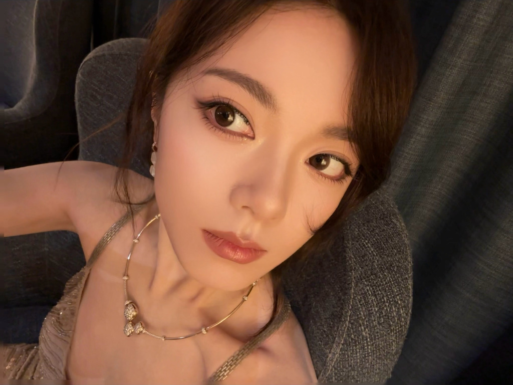忍不住！！想叫赵今麦妈妈~