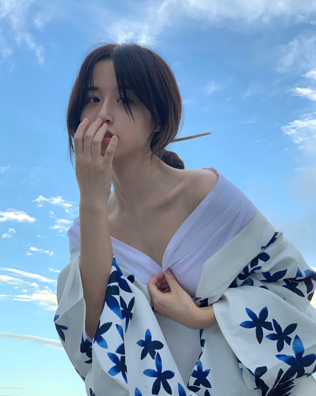 美女萌妹子自拍照，美得好可爱