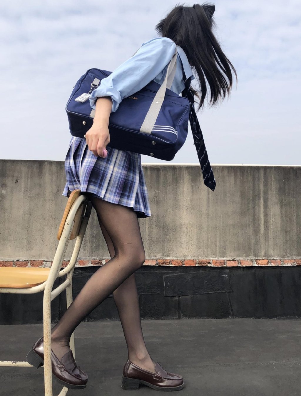JK少女放学别走，天台见！