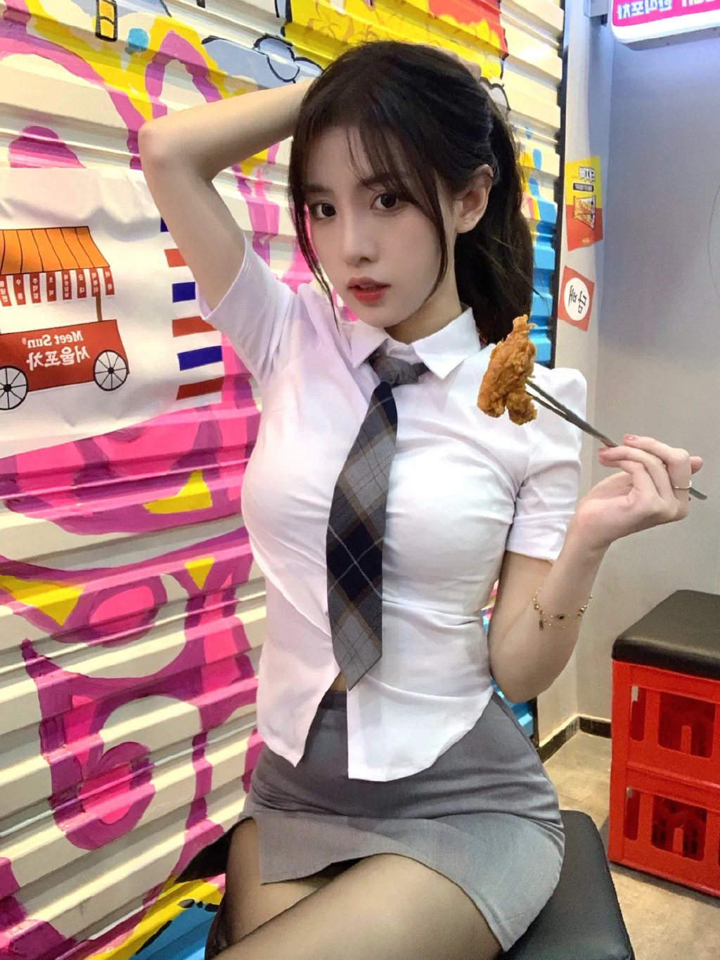 美人当前，唯有纯欲不可抵挡