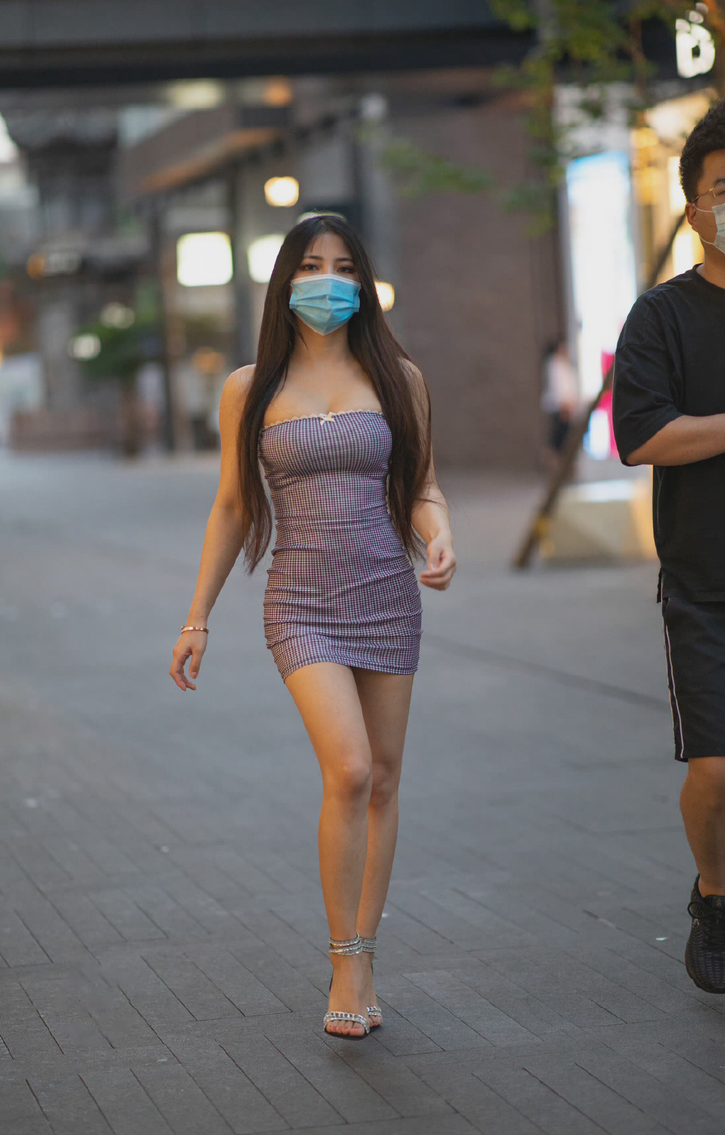 这身材，哥看了表示把持不住啊