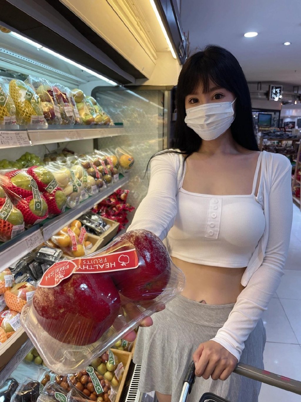 买点吃的，接下来一个星期都要待床上