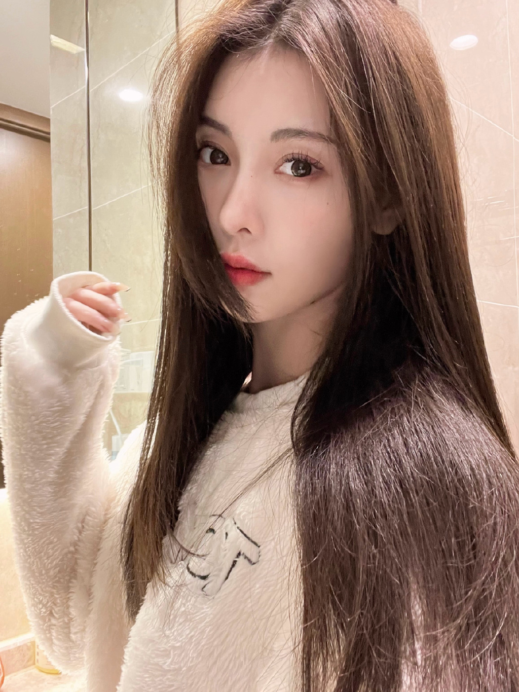 颜控的福利又来了，全是美女让你一次看个够