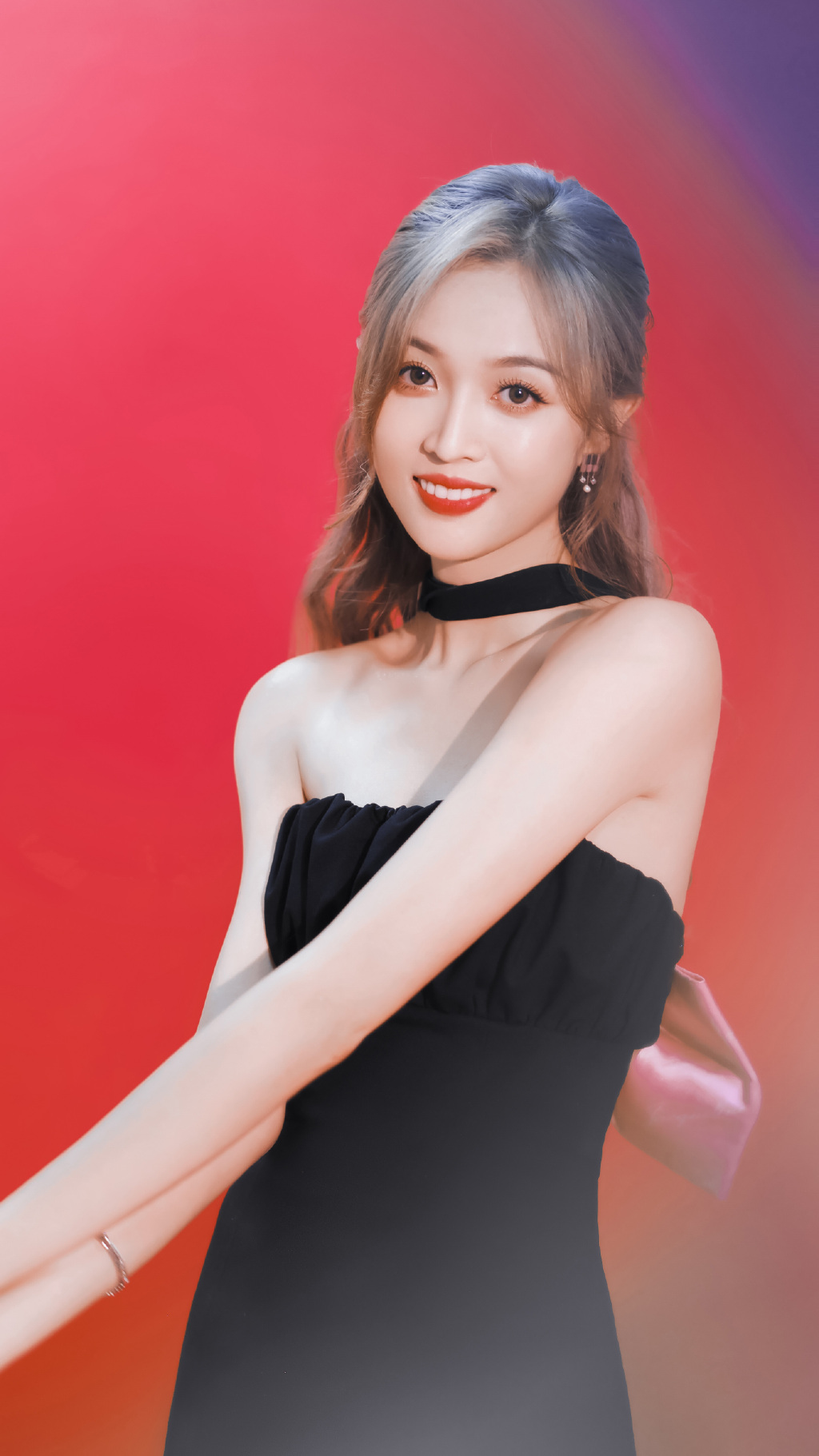 美炸！吴宣仪你这是在玩火