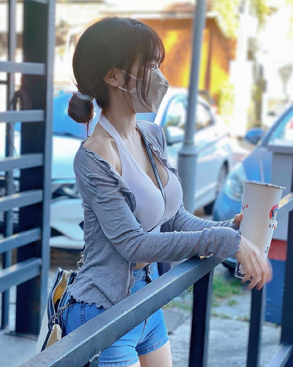 小妖精，你实在太诱人了
