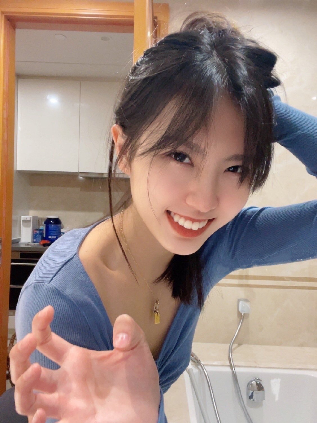 在爸妈面前 VS 在老公面前