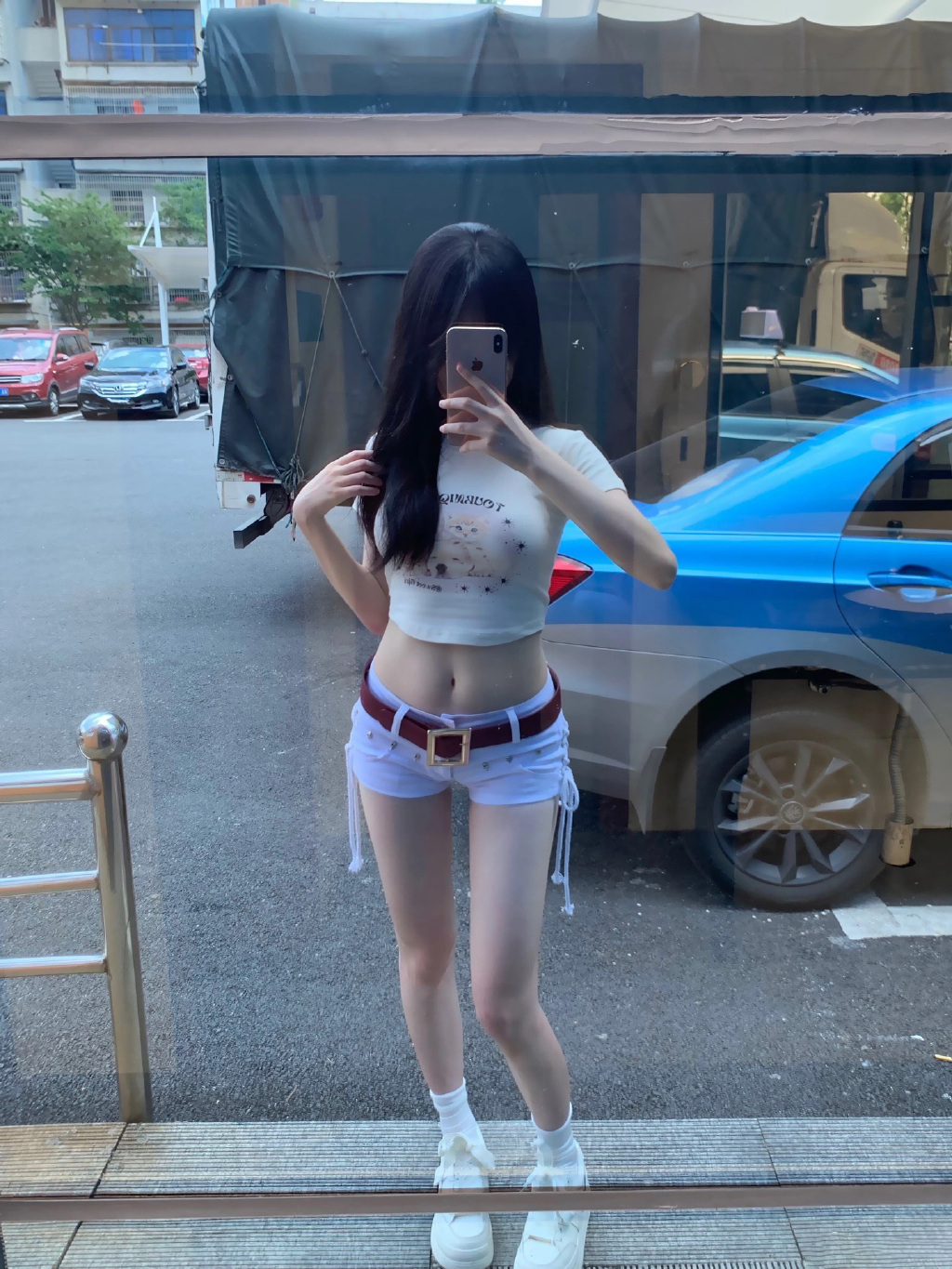 你媳妇儿真白！