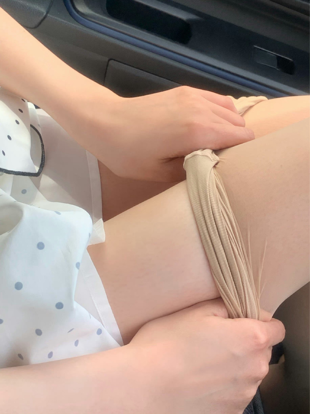 妹子，你这样叫我怎么专心开车？