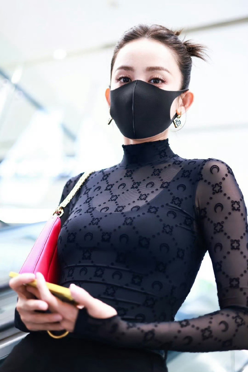 娜扎不止懂，她还很大方