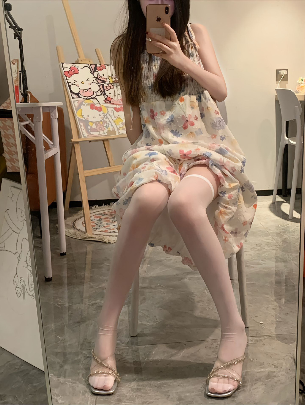 老样子，到小姐姐家看猫空翻