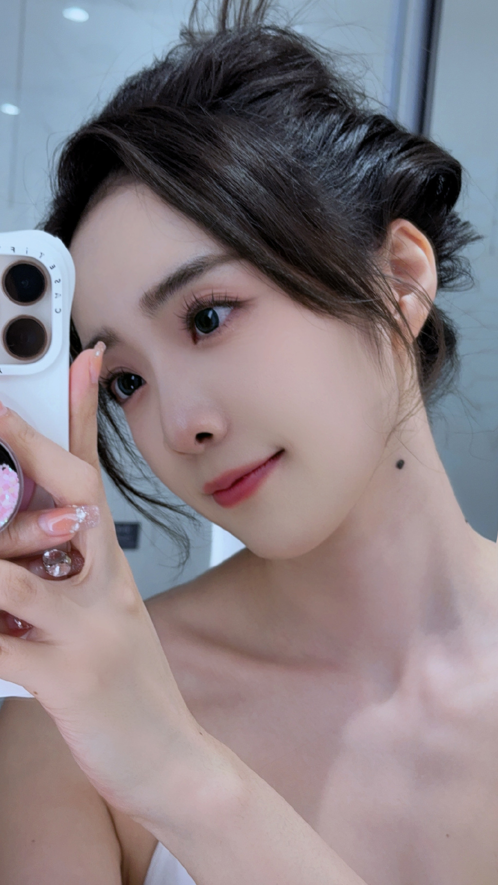 余霜，阿姨好美