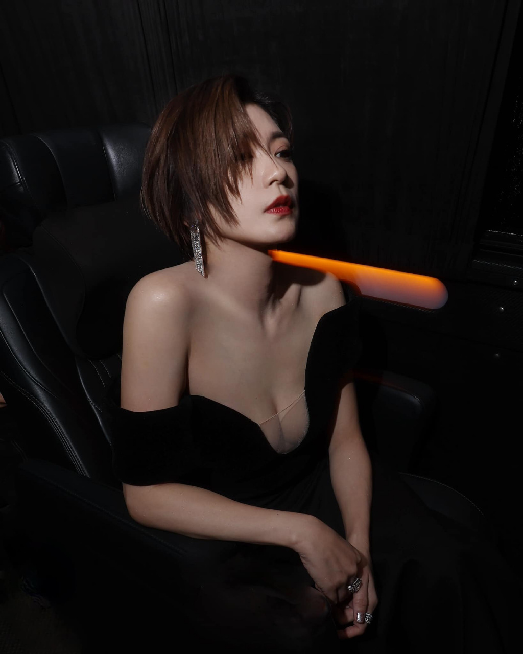贾静雯，正宗老款A8