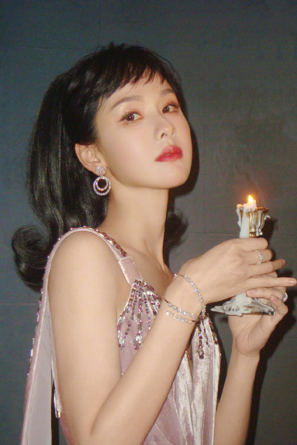 欢迎来到暗夜魔女陈都灵的晚宴