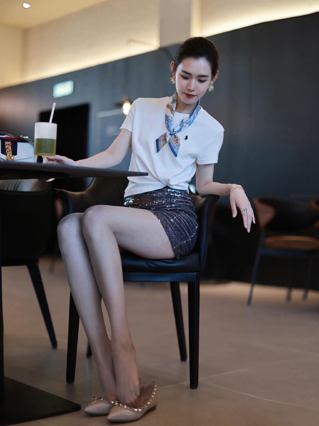 先生你好，等下一起“飞”吗？
