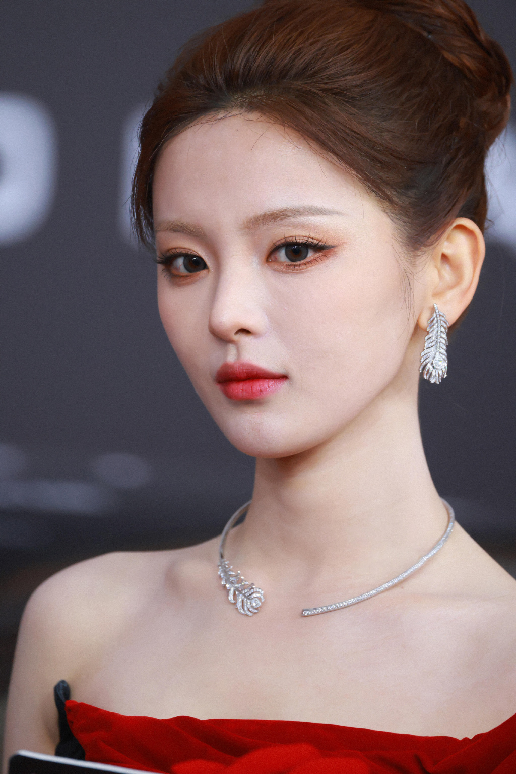 杨超越生图怼脸诱惑，超越妹妹太权威了