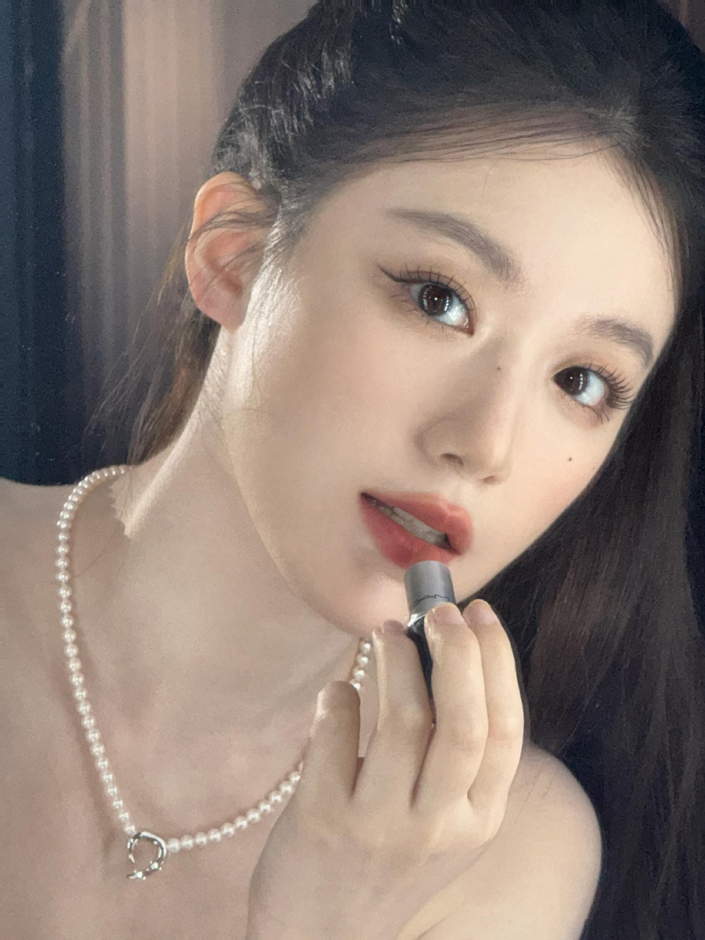 一起欣赏下叶舒华的漂亮脸蛋