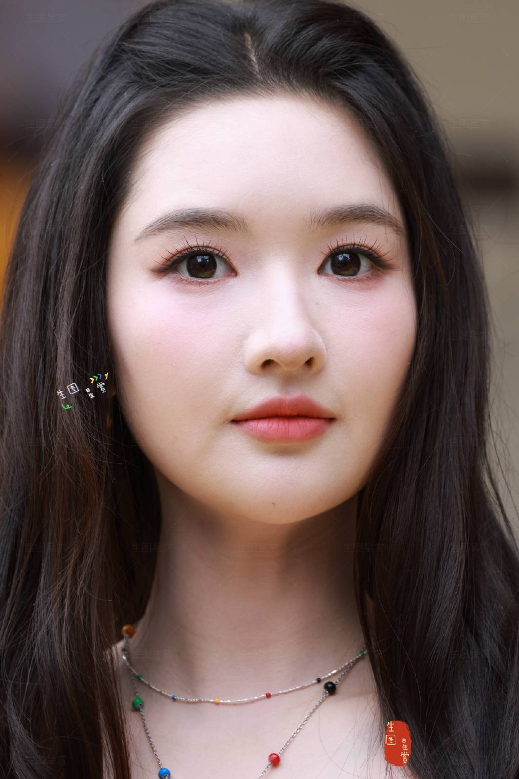 明媚萌美的迪士尼公主王玉雯