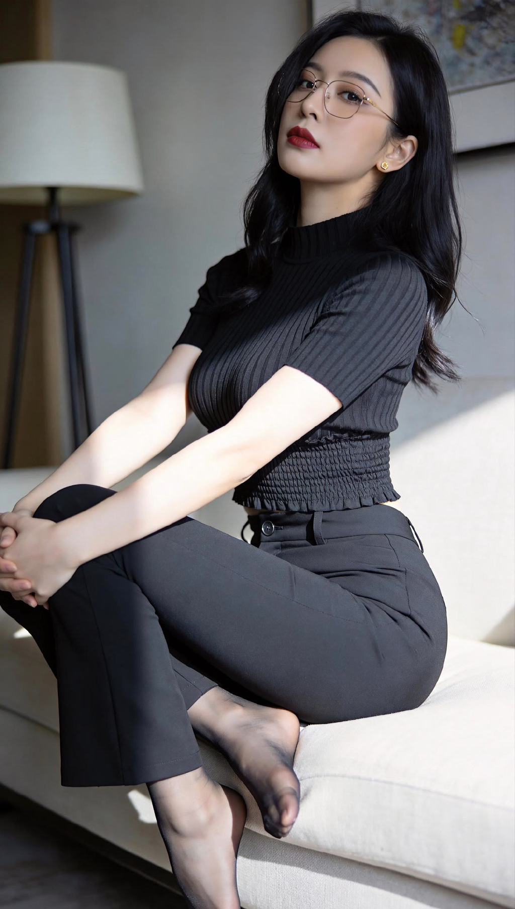 今天吸女主管的红唇