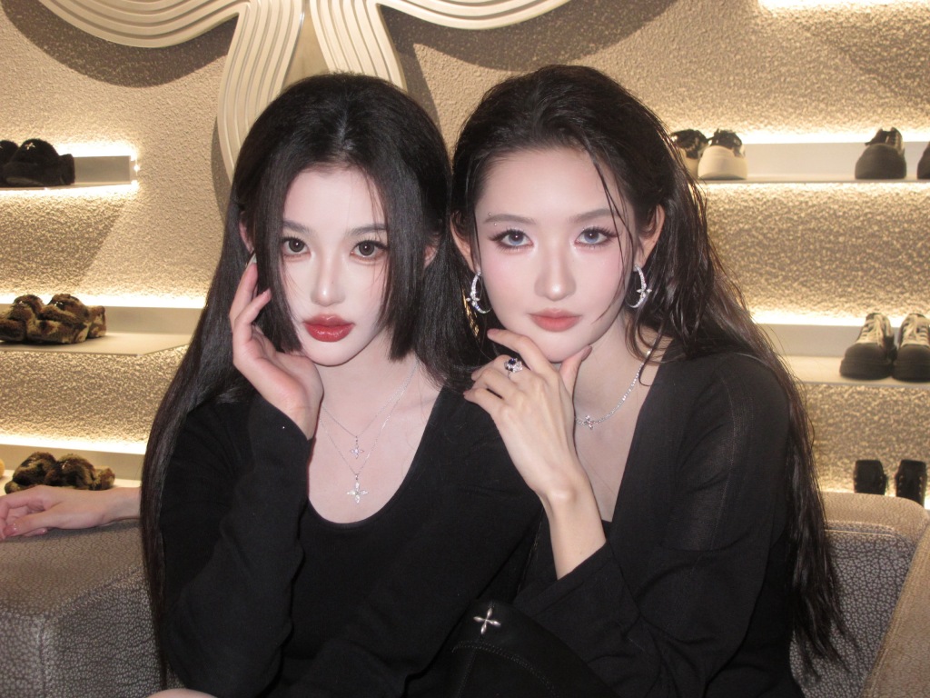 王玉雯+孔雪儿，这你敢想？