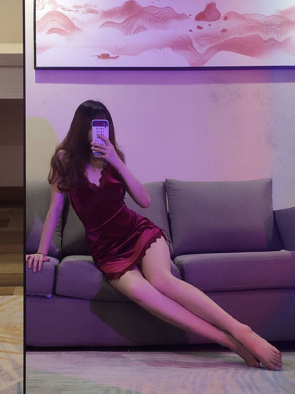 太辣！正妹自拍大美腿